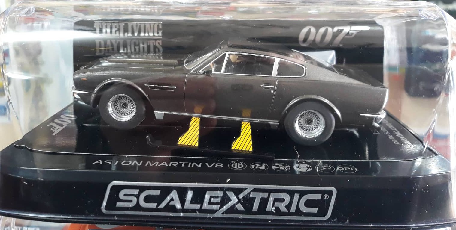Scalextric 1:32nd scale – James Bond Aston Martin V8 – The Living ...