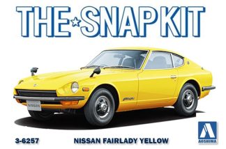 Aoshima Vehicles 1:32nd scale - NISSAN S30 FAIRLADY Z - Yellow - 6257