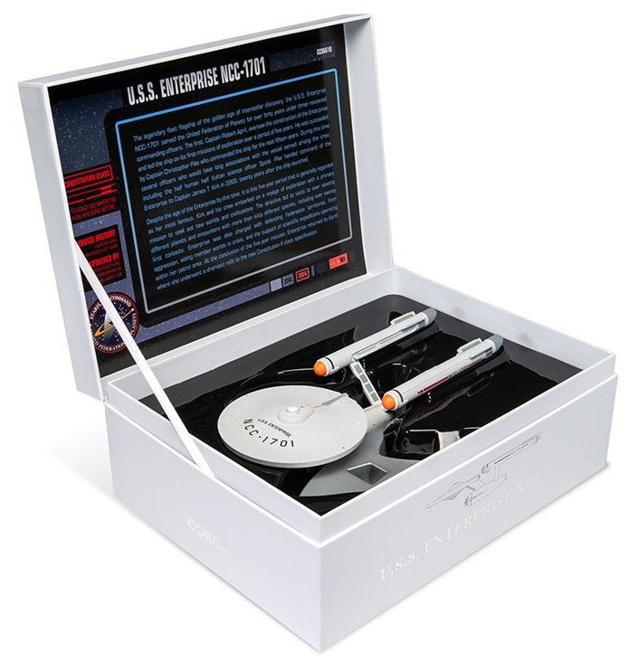Corgi Unscaled Diecast Sifi - U.S.S. Enterprise NCC-1701 Star Trek: The Original Series - 96610 - Image 3