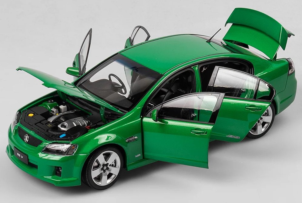 Authentic 1:18th scale Diecast - Holden VE Commodore SS V - Atomic Green - ACD18HVE1M - Image 2
